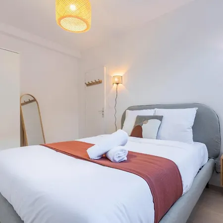 Апартаменты Renovated 1 Bedroom *