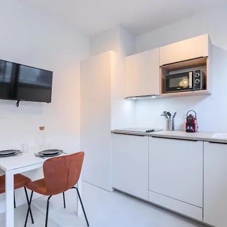 Apartment Renovated 1 Bedroom Lille